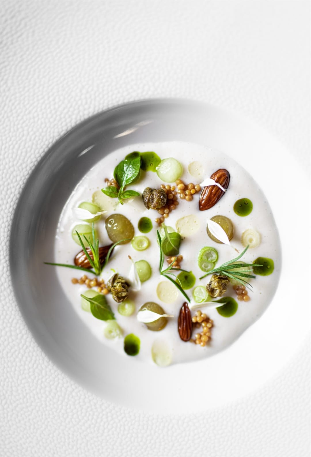 Création gastronomique dressée par le chef Nicolas Vie 1